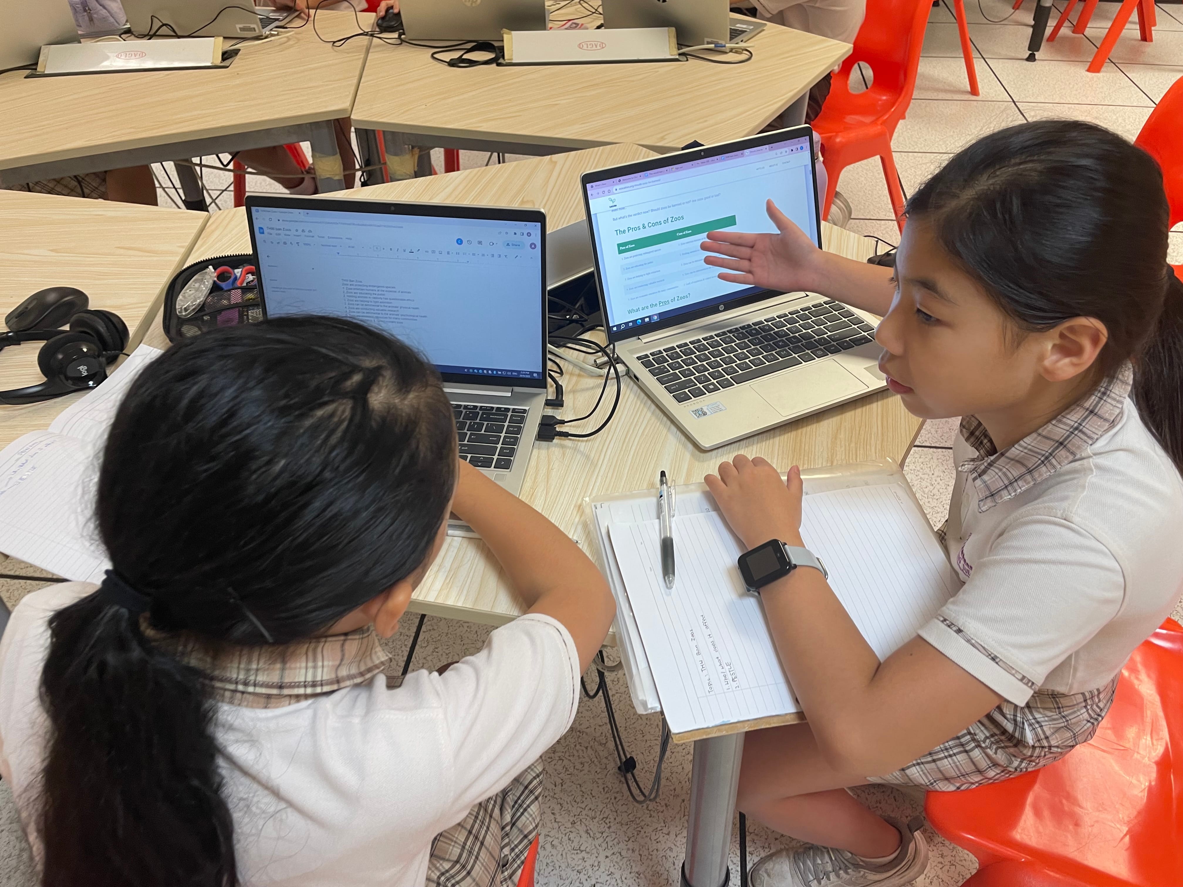 English Oratorical Club members preparing for debate